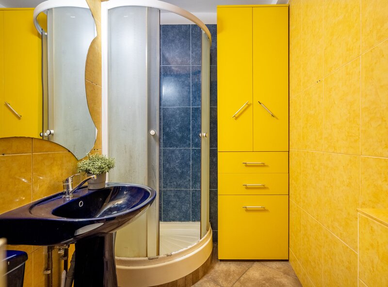 Crangasi  Garsoniera 27 mp  3 min Metrou Crangasi, Bloc 1981, Comision 0%